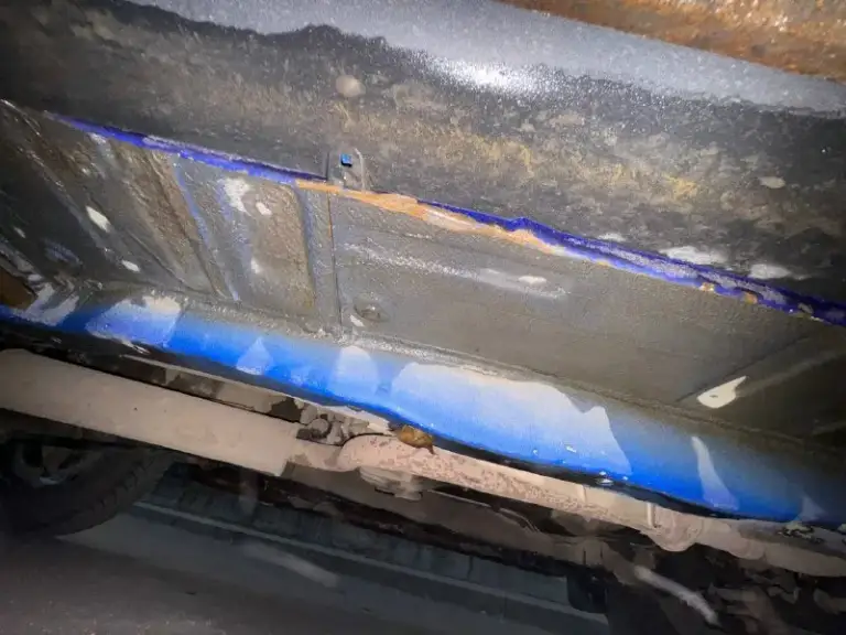 Продается шевинива ( chevrolet niva) владею два года. Я хозяин. На бежевом салоне. На чехлах (под ними сиденья не пропержены, не порваны). Гнили нет. После зимы вылезло пару рыжиков на водительской двери. Дно чистенькое, без криминала (машина была с краснодара) машина вторая в семье, больших пробегов не видела(на данный момент 154к). Стоит хорошая музыка. Подогревы, регулировка зеркал, стеклоподъемники, все работает, каждая кнопка! По ходовой много что делал, все и не вспомню. Но где то сзади что-то брякает недавно перебирал перед(ступицы с подшипниками, шруза), нужно сделать развал. Тонер сниму, что бы не было проблем при то. Цену вижу 470к. Осмотр по договоренности макеевка-донецк. +79493716870. Кому нужна автотека, могу предоставить.
📞 Звоните: +7(949)3716870 - фотография - 4