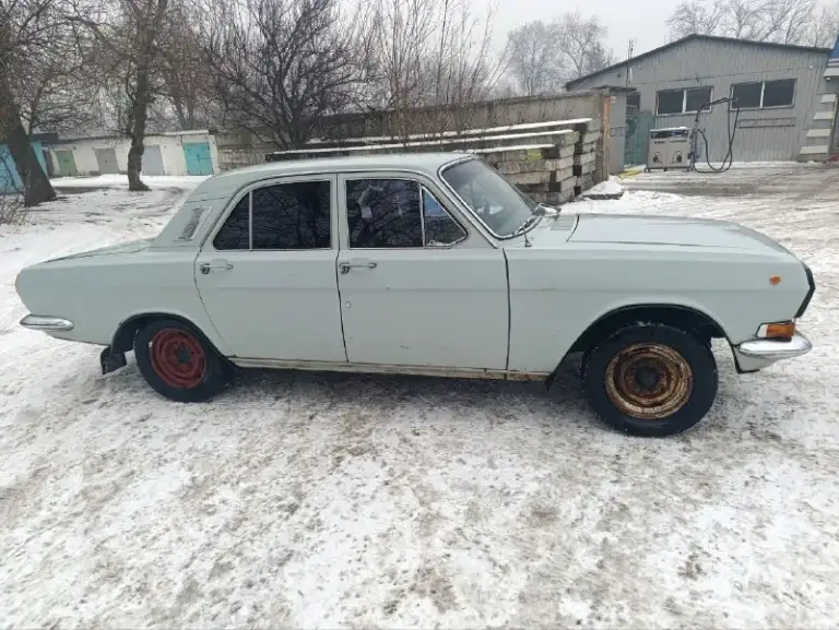 Продам волгу газ 24, объем двигателя 2,4 литра, год выпуска 1985, пробег родной 87 тыс. , по металлу живая, на полном ходу, резина новая, но только летняя, документы порядок, полное переоформление, подробнее по телефону +79490478170
Цену вижу 150 с торгом
📲 Tg: алексей "сыч"
📞 Звоните: +7(949)0478170 - фотография - 2