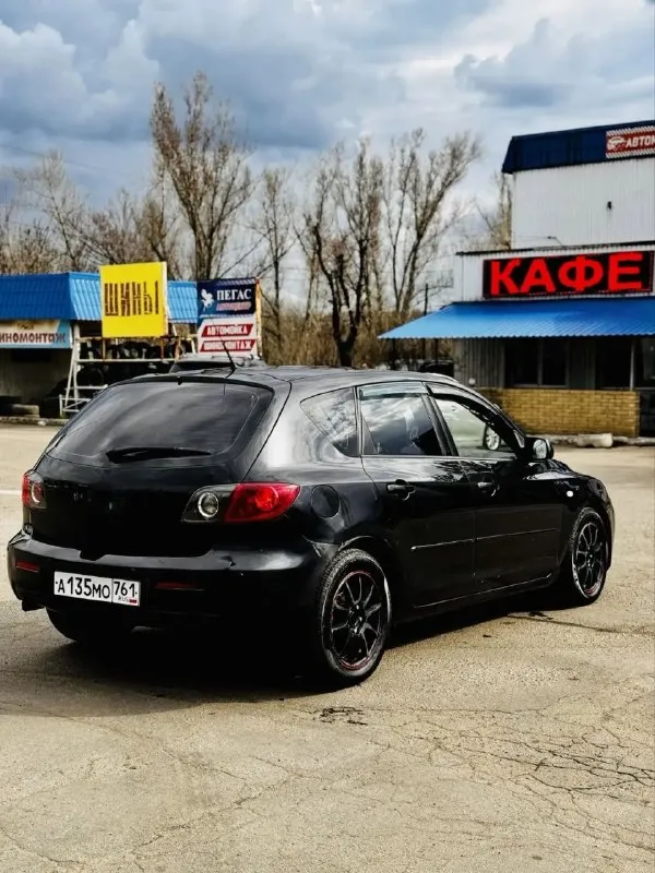 Продам срочно мазда 3
Год выпуска 2009 рестайлинг
Цена 425 000
Коробка автомат
Обьем двигателя 1.6 бензин
Мотор без нареканий работает хорошо
Коробка переключает отлично
По кузову есть мелкие коцки
Не гнилая, дно целое,
Очень живая по салону
Климат работает, мультируль,
Подогрев передних сидений
Город макеевка
Тел +79496380113 - фотография - 4