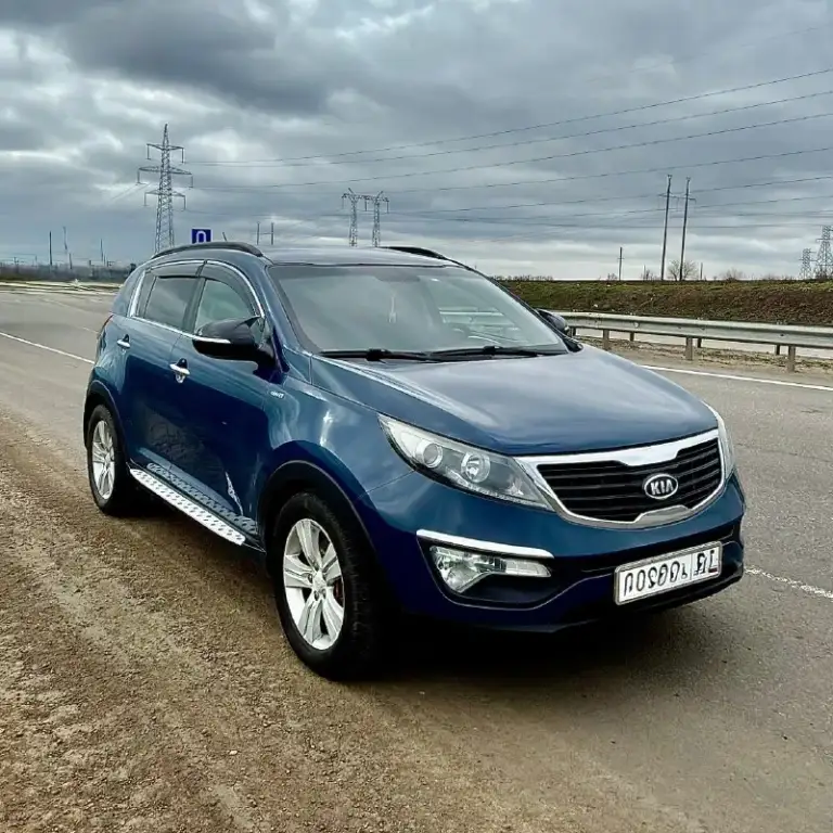 Kia sportage 2.0/150 лошадей
Автомат полный привод в отличном состояниии.
Шикарно выглядит как изнутри так и снаружи
Красивый глубокий темно-синий цвет кузова.
180 000 Пробега по одометру
В 2011 выехала с автосалона
По факту 4 владельца
По технической части без нареканий от слова совсем
Работает ровно без расхода масла, не трясется не дымит, не троит. Резвый отклик на педаль газа
Коробка листает незаметно как на высоких так и на низких оборотах
Подвеска не гремит, машину не трясет ни на маленькой ни на большой скорости
Тормоза без биения скрипов и прочих недочетов
Абс отрабатывает
Ручник держит
Салон очень опрятный, без царапин, выгоревшего пластика, что редкость для автомобиля такого года выпуска. Сидения без чехлов, не просиженные, не пропаленные. Два комплекта ковриков.
Все фары, лампы, кнопки
Работают
Двухзонный климат контроль работает
Кондер как в морозильной камере
Отопитель как в сауне
Мультимедиа с блютузом голосовым управлением, управлением с кно
📞 Звоните: +7(949)7325105 - фотография - 4