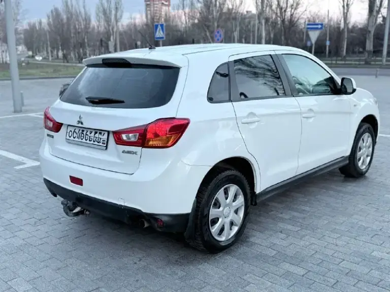 Mitsubishi асх 2014 г 1.8 акпп рестайлинг, в красивом белом перлломутровом цвете, родной окрас, птс оригинал 2 хозяина. Акпп и двс без нареканий.

Любое оформление. Диагностическая карта есть
980.000Руб донецк. Цена актуальна до конца месяца
+79498943089 - фотография - 6