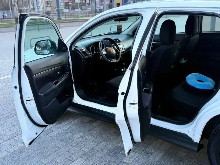 Mitsubishi асх 2014 г 1.8 акпп рестайлинг, в красивом белом перлломутровом цвете, родной окрас, птс оригинал 2 хозяина. Акпп и двс без нареканий.

Любое оформление. Диагностическая карта есть
980.000Руб донецк. Цена актуальна до конца месяца
+79498943089 - фотография - 7