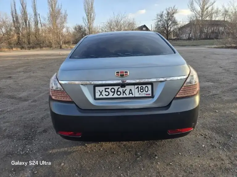 🚗 Geely emgrand 2012 — надежный и экономичный автомобиль продаю geely emgrand 2012 года выпуска. Цвет: серебристо-серый основные характеристики: год выпуска: 2012 двигатель: 1.8 новый есть коробка газ/бензин коробка: механика привод: передний пробег: 199000 состояние: машина в хорошем состоянии двигатель и коробка работают без нареканий ходовая обслужена салон чистый, не прокуренный дополнительно: кондиционер электростеклоподъемники музыка есть но нужно выводить провода центральный замок 💰 цена: 400.000 📍 осмотр: енакиево 📞 телефон: +79490404701 телеграмм +79494854748 торг у капота
📞 Звоните: +7(949)0404701 - фотография - 3