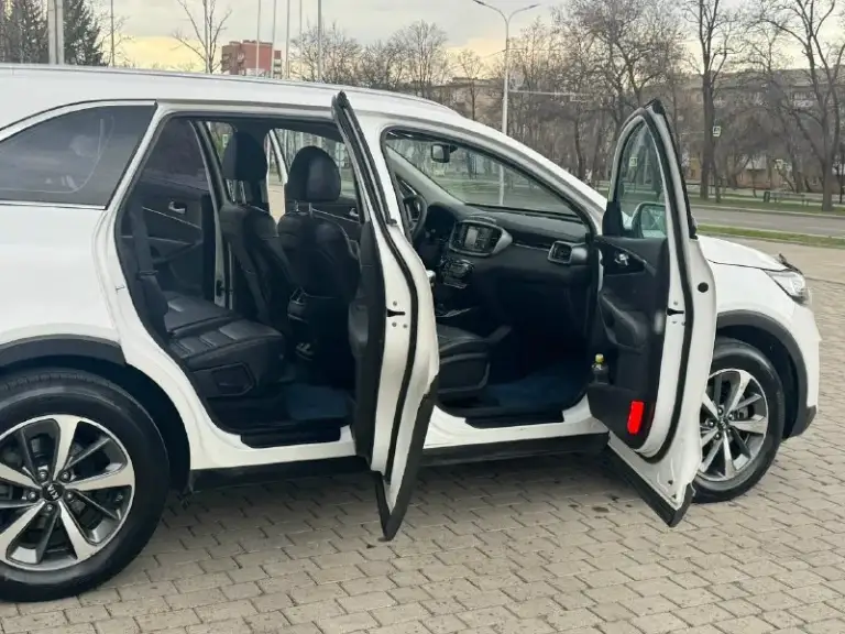 Kia sorento prime 2018 год awd ( полный привод ) двигатель 2.0 коробка автомат пробег 145 тыс. Км автомобиль в отличном состоянии, весь обслужен от а до я, кузов без дтп весь в заводском окрасе ! Максимальная комплектация, бесключевой доступ (start-stop) кожаный салон, роздельный климат -контрол, круиз -контроль, датчики света и дождя, подогрев, и вентиляция передних сидений, подогрев задних сидений, подогрев руля, подогрев зеркал, и стекл, парктроники, камера заднего вида, и много чего другого ! С документами полный порядок любой вид оформления. Г. Донецк цена 2.450 тыс. ₽ звоните остальное по +794945210885
📞 Звоните: +7(949)4521088 - фотография - 6