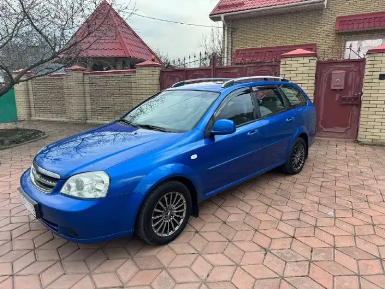 Продам авто
🚘Chevrolet lacetti🚘
Год выпуска 2010 мотор 1,6
В идеальном состоянии❗️
Машина без дтп❗️
В родном окрасе, без гнили и ржавчины❗️
🔹Автотека зеленая ❗️
🔹Птс оригинал, 2 владельца ❗️
🔹Документы в полном порядке!
🔹Установлен газ-пропан❗️
🔹Резина 2 комплекта (зима на штамповках r15 лето на литых дисках r15)
*Abs
*Кондиционер
* Гидроусилитель руля
•Электростеклоподьемники
•Электропривод зеркал
•Подушки безопасности
•Сигнализация -2 ключа
•Аудиосистема 4 колонки магнитофон
Мотор, коробка ходовая в отличном состоянии, не требует никаких вложений!
💰💵Цена 610.тыс руб
☎️+7949-864-30-45
☎️+7949-899-78-42
Осмотр г харцызск - фотография - 1