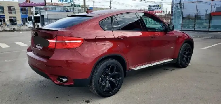 Легендарный bmw x6 в безупречном состоянии! 🔥
​Продаю свой автомобиль, который дарит эмоции каждый день. Настоящий «икс» в заводском m-пакете. Машина для тех, кто ищет живой экземпляр, а не «дрова».
​✅ Основные параметры:
​Год выпуска: 2009
​Двигатель: 3.0 л (306 л. С. ) — идеальное сочетание динамики и налога.
​Пробег: 190.000 км (родной, по состоянию видно).
​Владельцы: 3 по птс.
​Состояние машины — идеальное. Полностью обслужена «от и до», никаких вложений не требует. Мотор сухой, работает ровно, коробка переключает плавно. Салон чистый, не прокуренный. Внешне выглядит очень дерзко благодаря м-пакету.
​💰 Цена: 1500. 000 руб. Реальному покупателю торг💸
📍 Осмотр: г. Донецк
📞 Связь: +7(949)003-60-29 интересует обмен с вашей доплатой хлам не предлагать - фотография - 6