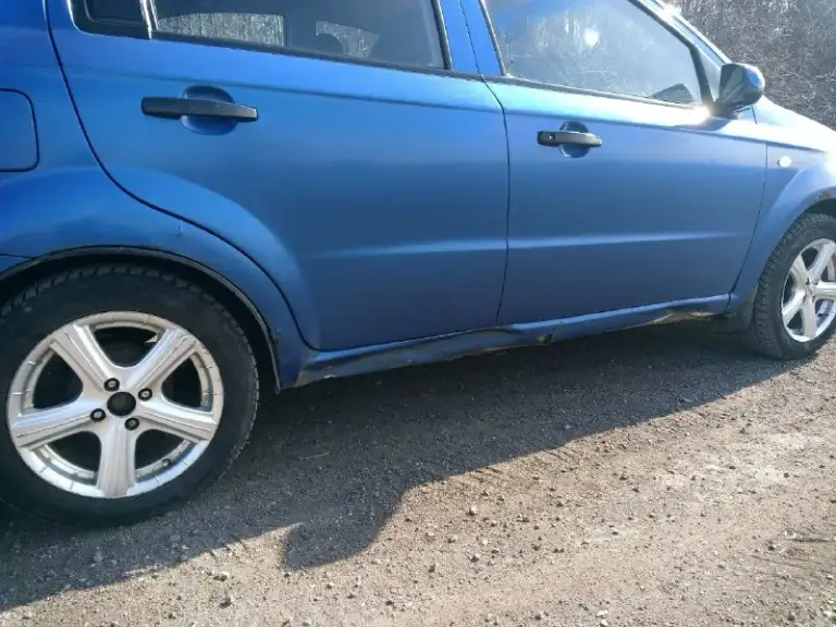 Автор: продам chevrolet авео 2007 года, с пробегом 300 тыс. , комплектация хорошая гур, передние стеклоподъёмники, кондиционер ( требуется диагностика, он не работает), центральный замок, магнитола, два ключа, резина перед зима новая, задние лето на докат. Мотор капиталился год назад, коробка работает отлично, салон тоже в хорошем состоянии, есть вопросы по кузову, состояние кузова на тройку, требуют внимания пороги и правый стакан, дно хорошее, всё как мог изложил на фото. Смотреть макеевка - центр. Цена 280тыс. Руб. +79493293801.. !!!наш телеграм канал [ бесплатное размещение за репост!!! Правила сообщества [ мы в мах [ [
📞 Звоните: +7(949)3293801 - фотография - 3
