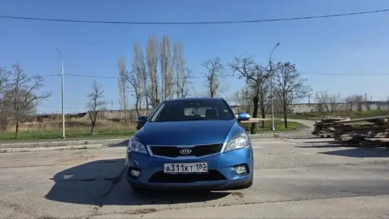 Продам kia cee'd 2010 года.
Двигатель бензиновый 1.6
Автоматическая коробка передач.
Пробег- 240 000 км.
Цена: 790 000 (торг)
Г. Мариуполь
Машина в хорошем состоянии. По технике все отлично, по кузову есть рыжики, из за этого сделаю скидку.
Салон чистый, есть подогревы передних сидений, двухзонный климат контроль, атермальная пленка передней полусферы.
На все вопросы отвечу по телефону или смс.
Тел. +79498046167 - фотография - 1
