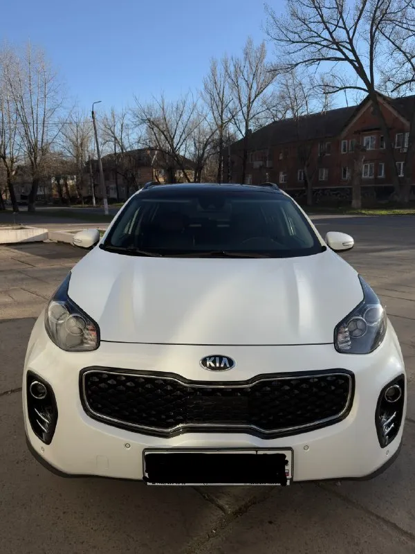 🏎️ Kia sportage 2.4 at 4wd ex
🗓️ Год выпуска: 2018 (vin 2019)
Состояние идеал, покрыт керамикой!
Пробег : 130 тыс. Км ( родной подтвержденный)
Комплектация "exlusive”:
Панорамная крыша
Вентиляция сидений
Музыка harman/kardon
Удержание в полосе
Диски r18, летняя/зимняя резина
Сигнализация starline с автозапуском
Бесключевой доступ
Электропривод сидений
Кожаный салон (как новый)
Парктроники (перед/зад)
Камера заднего вида
Датчики света
Датчики слепых зон
Электропривод багажника с кнопки
Сенсорный дисплей (carplay, android auto)
Складывающиеся внешние зеркала с указателями поворота
Подогрев сидений
Подогрев руля
Климат-контроль 2-х зонный
🥇Авто в идеальном техническом состоянии. Один владелец по эптс, бережная эксплуатация. Стекла все заводские
И коробка без нареканий (любые проверки)
Обслуживал по регламенту. Замена масла каждые 7тыс. Км
Машина обслужена и готова к дальнейшей эксплуатации (дополнительных вложений не требуется, сел и поехал).
2 Ключа
Пройден то
📞 Звоните: +7(959)1843184 - фотография - 2