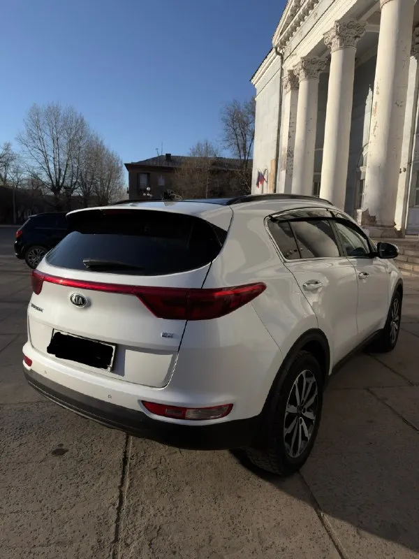 🏎️ Kia sportage 2.4 at 4wd ex
🗓️ Год выпуска: 2018 (vin 2019)
Состояние идеал, покрыт керамикой!
Пробег : 130 тыс. Км ( родной подтвержденный)
Комплектация "exlusive”:
Панорамная крыша
Вентиляция сидений
Музыка harman/kardon
Удержание в полосе
Диски r18, летняя/зимняя резина
Сигнализация starline с автозапуском
Бесключевой доступ
Электропривод сидений
Кожаный салон (как новый)
Парктроники (перед/зад)
Камера заднего вида
Датчики света
Датчики слепых зон
Электропривод багажника с кнопки
Сенсорный дисплей (carplay, android auto)
Складывающиеся внешние зеркала с указателями поворота
Подогрев сидений
Подогрев руля
Климат-контроль 2-х зонный
🥇Авто в идеальном техническом состоянии. Один владелец по эптс, бережная эксплуатация. Стекла все заводские
И коробка без нареканий (любые проверки)
Обслуживал по регламенту. Замена масла каждые 7тыс. Км
Машина обслужена и готова к дальнейшей эксплуатации (дополнительных вложений не требуется, сел и поехал).
2 Ключа
Пройден то
📞 Звоните: +7(959)1843184 - фотография - 5