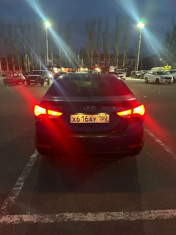 Продам hyundai элантра 5 2015 год, 1,8 газ- бензин, газ вписанный в документы, пробег 114000, коробка автомат, комплект зимней резина на дисках. Цена 1200000р. Торг. +79493149931 игорь макеевка.
📞 Звоните: +7(949)3149931 - фотография - 5