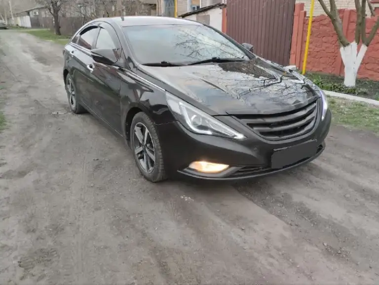 Продам хундай соната год 2011, мотор 2 литра, коробка автомат, пробег 307 тыс, состояние хорошее, цена 870000 торг срочно, после осмотра, , донецк кировский район
📞 Звоните: +7(949)3648867 - фотография - 3