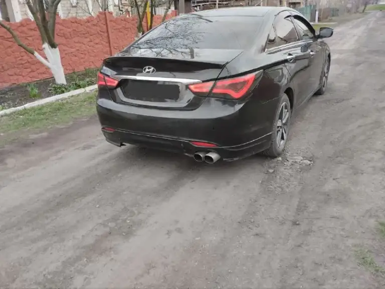 Продам хундай соната год 2011, мотор 2 литра, коробка автомат, пробег 307 тыс, состояние хорошее, цена 870000 торг срочно, после осмотра, , донецк кировский район
📞 Звоните: +7(949)3648867 - фотография - 4