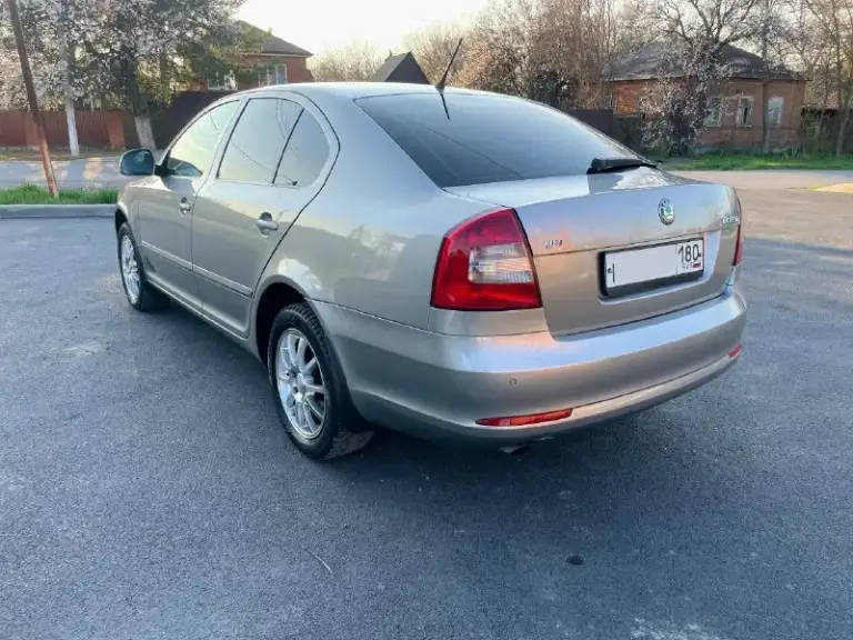 Продам! Я собственник✅
Skoda octavia a5 лифтбек.
Год 2011
Обём 1.6 mpi (102л. С)
Пробег 178000
Самый надёжный мотор✅
Автомобиль в родной краске без дтп!
Кузов очень хорошем состоянии без рыжиков и без гнили!
Салон в хорошем состоянии опрятный.
По технической части всё отлично.
Мотор работает ровно как часы масло не расходует от замены до замены!
Комплектация самая полная сомфорт ✅
-Двухзонный климат
-Датчик света
-Датчик дождя
-Еsp
-Abs
-Электро регулировка зеркал заднего вида
-Подгрев передних сидений
-Обогрев заднего стекла
-Обогрев зеркал заднего вида
-Климат контроль
-Охлаждения бардачка и подлокотника
-Круиз контроль
-Мульти руль
-Задний парктроник
-Линзы в фарах, электрорегулировка по высоте
-Противотуманные фары viper
-Адаптивное освещение
-Автоматическое затемнение зеркала заднего вида
-Передние, задние стеклоподъемники
Автомобиль юридически чист!
За автомобиль не стыдно
Заинтересованным скинул видеообзор.
Г. Донецк.
Цена. 890руб торг. ✅
Тел. +7949-551-46-24
>Тел+79614126285<телеграм на этом. - фотография - 5