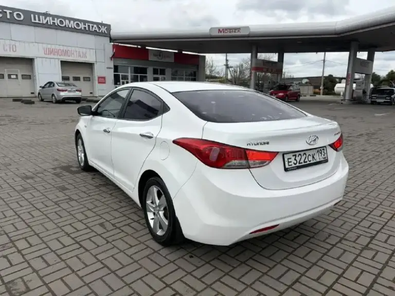 Hyundai elantra 2012 avtomat
Пробег 234 тысячи.
Авто в хорошем состоянии
Без капитало вложений.
Мотор масло не расходует
Коробка не пиньется едет
Хорошо по кузову так же
В хорошем состоянии кондиционер работает
Цена 980 тысяч рублей
Телефон 89942988885
Находится в мариуполе - фотография - 4