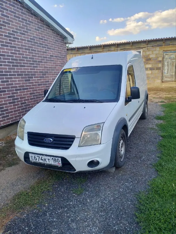 Продам ford transit connect, 2011 года выпуска, пробег 193000км. , дизель 1,8.цена 600 000руб. Все подробности по телефону +79493291363 - фотография - 1