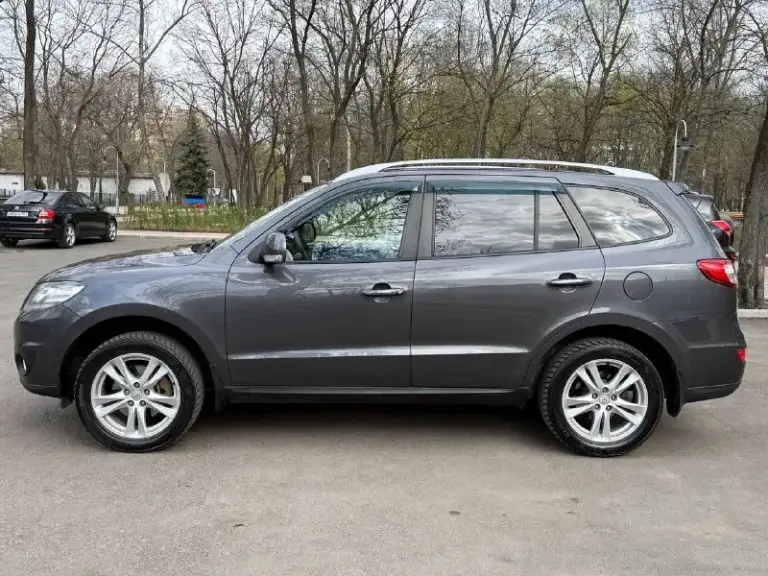Продам hyundai santa fe
2.4 Бензин
Год выпуска 2011
Состояние идеальное.
Без вмятин царапин
И рыжиков
Сервисные книги.
Кнопка star - stop
Без ключевой доступ
Вложений не требует!
Любое оформление!
Салон не затертый не порваный
Резина хорошая kumho
Авто полностью обслужена до мелочей
Работает ровно.
Коробка переключает идеально
Климат контроль работает
Все жидкости заменены!
Стекла все родные
Каждая кнопка работает)
Цена 1.230₽
+7-949-794-46-27
Остольные вопросы по телефону
Звоните в любое время.
📲 Tg: евгений
📞 Звоните: +7(949)7944627 - фотография - 6