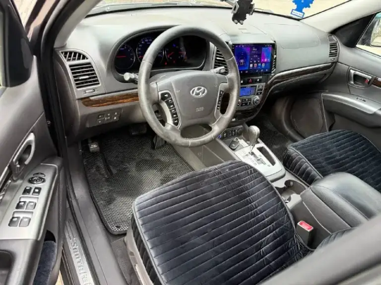 Продам hyundai santa fe
2.4 Бензин
Год выпуска 2011
Состояние идеальное.
Без вмятин царапин
И рыжиков
Сервисные книги.
Кнопка star - stop
Без ключевой доступ
Вложений не требует!
Любое оформление!
Салон не затертый не порваный
Резина хорошая kumho
Авто полностью обслужена до мелочей
Работает ровно.
Коробка переключает идеально
Климат контроль работает
Все жидкости заменены!
Стекла все родные
Каждая кнопка работает)
Цена 1.230₽
+7-949-794-46-27
Остольные вопросы по телефону
Звоните в любое время.
📲 Tg: евгений
📞 Звоните: +7(949)7944627 - фотография - 7