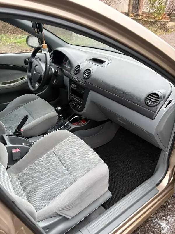 Продам chevrolet lacetti 2008 год, двс 1.4 16 клапанный, пробег 350 тысяч км, кпп механика, гур, абс, кондиционер, передние стеклоподъёмники. , цена 460 тысяч руб. Енакиево, +79497944795, +79493322005
📲 Tg: @pandasanpandao
📞 Звоните: +7(949)7944795 - фотография - 4