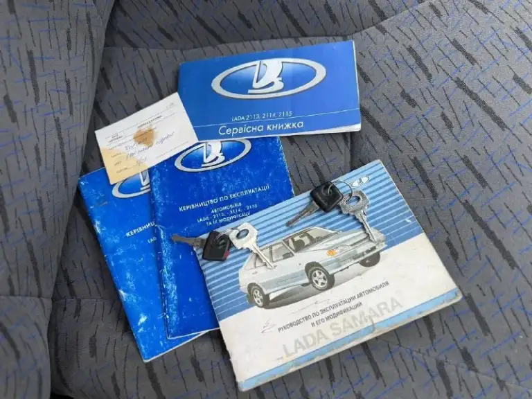 В продаже ваз 2115 2011 года выпуска

Автомобиль в отличном состоянии! 1 владелец. Автомобиль приобретался новым в автосалоне в донецке. Все сервисные книги есть. Два комплекта ключей. Два комплекта колёс на дисках. Родной пробег 142.000 км. Все стёкла включая лобовое родные!

По кузову авто полностью в родном окрасе! Присутствуют мелкие жизненные моменты, ничего критичного. Дно пороги арки стаканы всё полностью целое!

По технике полностью обслужена. Мотор и коробка работают идеально. Ходовая без нареканий, вся тихая. Стоит простая музыка. Также установлены led туманки.

По документам полный порядок

Осмотр донецк

Цена 320.000 ₽, торг реальному покупателю!

☎️ +7 (949) 628-72-17
📞 🇷🇺 Звоните: +79496287217 - фотография - 9