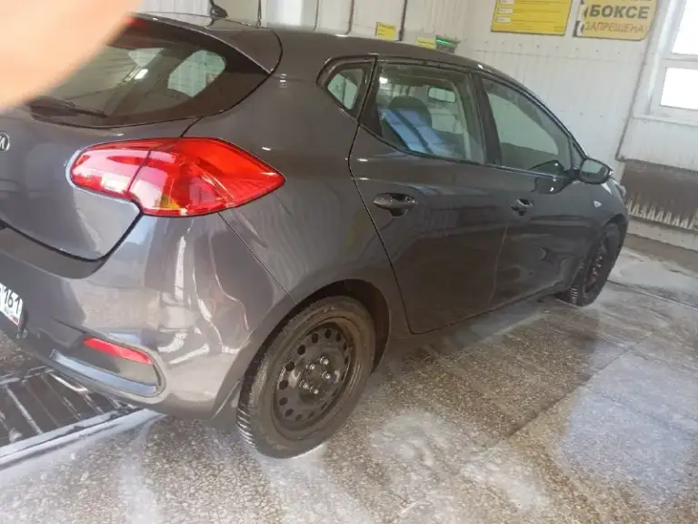 Продам kia сид 2015 год кпп механика 6ст пробег 193 000 комплектация: -подогрев руля -подогрев сидений -аудиосистема блютуз -передние эл. Стеклоподъёмники -эл зеркала с подогревом двигателя 1.6, расход по городу 7л машина в нормальном рабочем состоянии находится в донецке цена 870 тысяч +79498057721
📞 Звоните: +7(949)8057721 - фотография - 3
