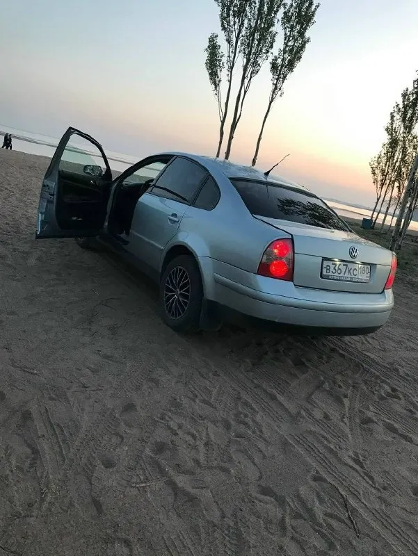 Продаю свой личный автомобиль. Volkswagen passat b5 рестайлинг. Коробка механика. 2002 года выпуска. На буцифале 300.000км. Масло не ест, от замены до замены. Двигатель капиталился 15.000км назад. Комбинированный салон в адекватном состоянии. По кузову без нюансов. Все жидкости свежие и менялись во время. На зимней резине, и на хороших дисках. Машина зашита под stage. На прямом выхлопе. Завод отдам вместе с ней. И прицеп запчастей. Менялось все. От болтика до гаички. Новый генератор, стартер и. Т. Д. Цена 650.000₽ звонить +79497057674 +79499807674 либо писать в тг и max.
📞 Звоните: +7(949)7057674 - фотография - 4