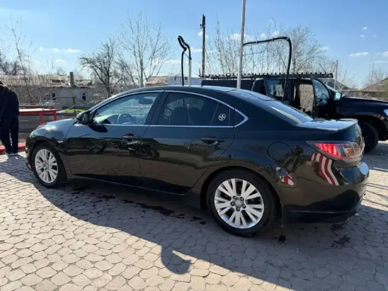 Mazda 6gh 2008 год 2литра автомат пробеги 237тыс (родной любые проверки)
Комфортная и приятная машина, масло замена каждые 5000км.
Едет хорошо автомат листает без пинков и т. П недавно менял свечи, установлен газ (вписанный).
Есть жизненные сколы и т. П (без гнили и дыр).
Хорошая комплектация, полностью кожаный салон, не порванный и т. П живой! Музыка bose, заводской сабвуфер, электро складывание зеркал, электро регулировка передних сидений, климат контроль, круиз контроль, датчик дождя, датчик света, подогрев сидений, автозапуск.

Я собственник с документами все в порядке.

Машина находится в г. Волноваха

Цена 910,000₽ возможен торг

+79490058789 Ярослав - фотография - 5