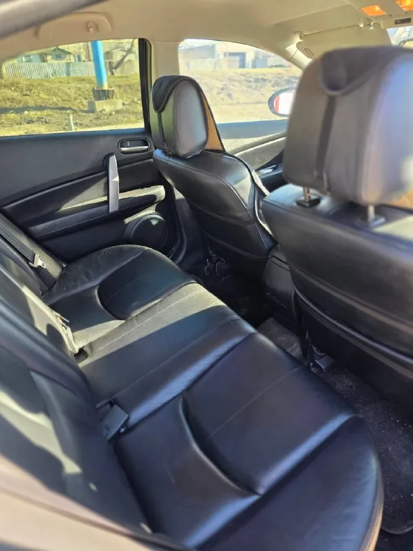 Mazda 6gh 2008 год 2литра автомат пробеги 237тыс (родной любые проверки)
Комфортная и приятная машина, масло замена каждые 5000км.
Едет хорошо автомат листает без пинков и т. П недавно менял свечи, установлен газ (вписанный).
Есть жизненные сколы и т. П (без гнили и дыр).
Хорошая комплектация, полностью кожаный салон, не порванный и т. П живой! Музыка bose, заводской сабвуфер, электро складывание зеркал, электро регулировка передних сидений, климат контроль, круиз контроль, датчик дождя, датчик света, подогрев сидений, автозапуск.

Я собственник с документами все в порядке.

Машина находится в г. Волноваха

Цена 910,000₽ возможен торг

+79490058789 Ярослав - фотография - 7