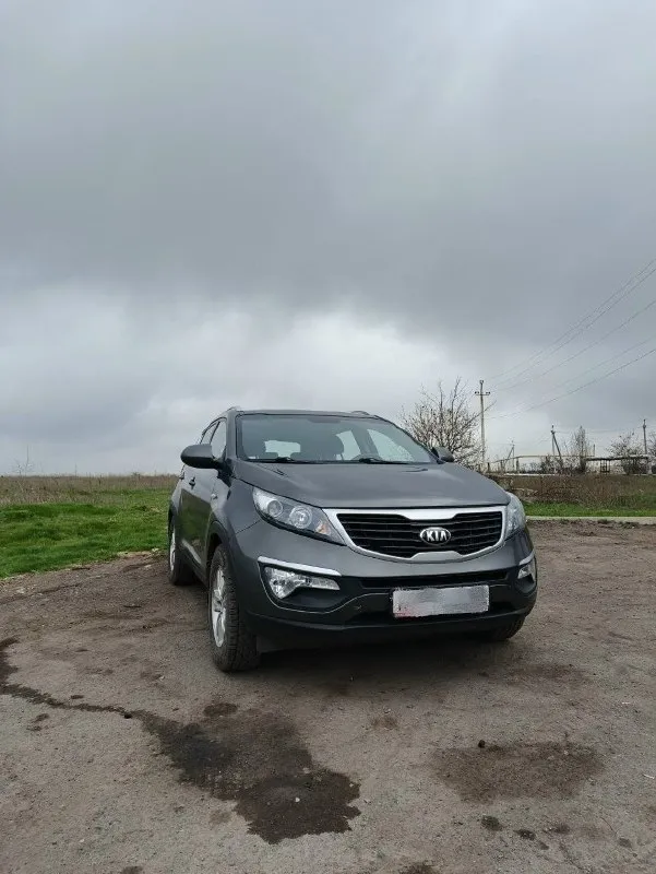 Продается kia спортейдж цена: 1.250.000₽, торг реальному покупателю - год выпуска: 2013 год - мотор: 1.7 литра, турбина, - коробка передач: механика - привод: передний - пробег: 150.000 км (оригинал) - состояние: отличное, без дтп, все детали кузова заводские! Все документы в полном порядке, один владелец. Осмотр г. Торез. Все вопросы по телефону +79498129322, +79493376281
📞 Звоните: +7(949)8129322 - фотография - 1