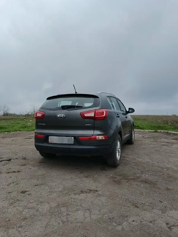 Продается kia спортейдж цена: 1.250.000₽, торг реальному покупателю - год выпуска: 2013 год - мотор: 1.7 литра, турбина, - коробка передач: механика - привод: передний - пробег: 150.000 км (оригинал) - состояние: отличное, без дтп, все детали кузова заводские! Все документы в полном порядке, один владелец. Осмотр г. Торез. Все вопросы по телефону +79498129322, +79493376281
📞 Звоните: +7(949)8129322 - фотография - 3