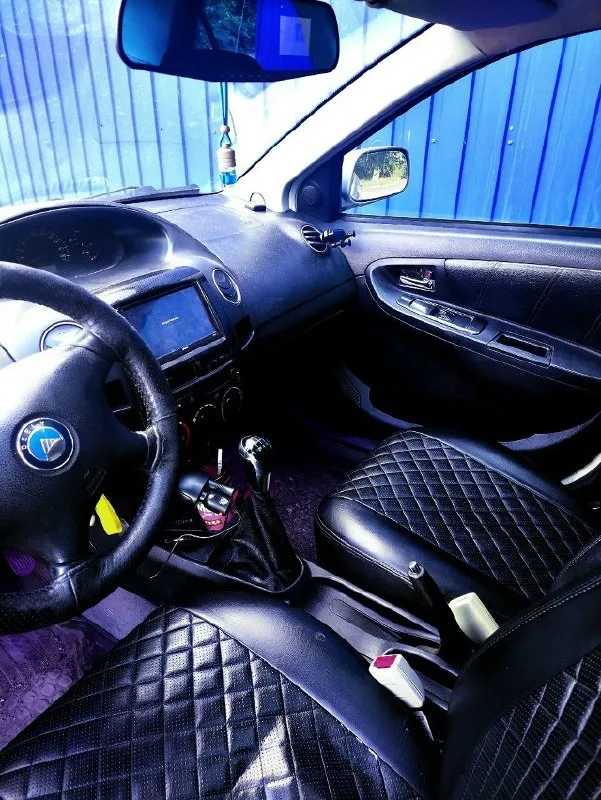❗❗❗Продам geely mk ❗❗❗ ✅объем 1.6 ✅16 клоп ✅год выпуска: 2010 год ✅пробег: 136.000 км ✅не троит, не дымит ✅из документов: птс; стс ✅я собственник (третий владелец) есть нюансы по кузову кондиционер; гур; 4 эл. Стеклоподъемника; эл. Регулировка и обогрев зеркал; android мультимедиа; центральный замок; abs; люк заменены все жидкости и фильтра; новые ремни грм, гур и генератора; новые тормозные диски и колодки; новый термостат; новые led лампы 📍находится в г. Снежное📍 💰цену вижу 260.000 руб, присутствует торг💰 ☎обращаться в лс или по телефону +7 (949)-857-48-11
📞 Звоните: +7(949)8574811 - фотография - 5