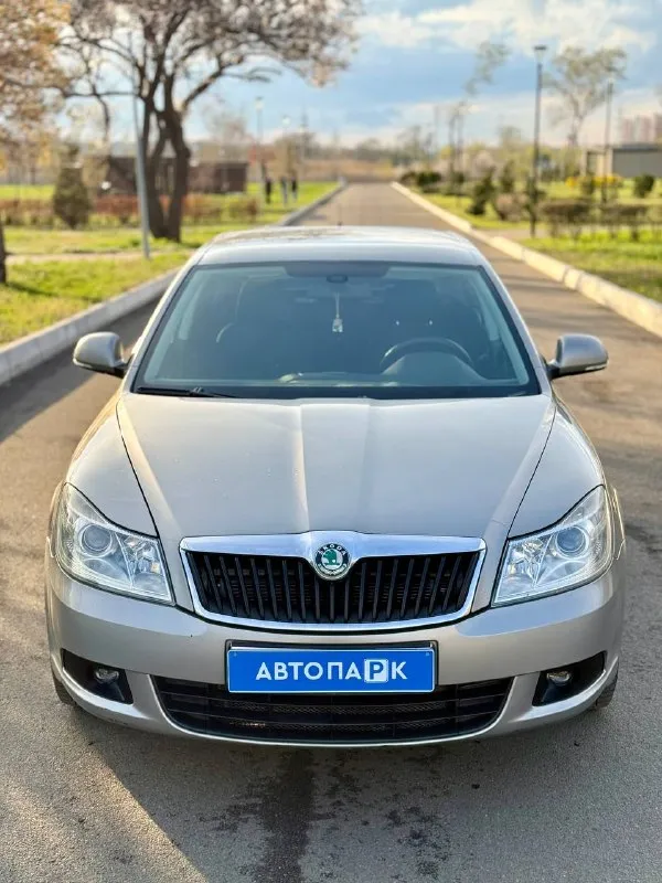 🇨🇿 Skoda octavia a5

💰Цена: 890 000р
🏢Город: мариуполь
📅Год выпуска: 2011
🧾Пробег: 202 668км.
⚙️Двигатель: 1.6
⛽Топливо: бензин
⚙️Кпп: механика

📞 Телефон:

+7-949-551-91-52
+7-949-727-41-51
+7-989-263-55-56

💾 Описание:

Продам легенду донбасских дорог -. .. Kground-image:url('//telegram. Org/img/emoji/40/e29c85.png')">✅ оцинкованный кузов лифтбек
✅ Ни намёка на коррозию
✅ Отличное состояние
Как внешне, так и технически

✅ Отличная комплектация:
Двух зонный климат-контроль, кожаный руль, линзы, подогрев передних сидений, электро-зеркала с подогревом, все электро стёкла, abs, airbag, гидроусилитель руля, бортовой компьютер, регулировка сидений водителя и пассажира по высоте, литые диски.

Улица шевченко 2️⃣6️⃣9️⃣

➕Автомобиль с пройденным техническим осмотром и готов к переоформлению.

🏦 Возможна продажа в кредит по двум документам. - фотография - 2
