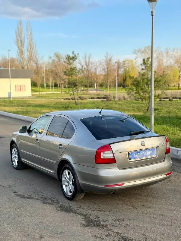 🇨🇿 Skoda octavia a5

💰Цена: 890 000р
🏢Город: мариуполь
📅Год выпуска: 2011
🧾Пробег: 202 668км.
⚙️Двигатель: 1.6
⛽Топливо: бензин
⚙️Кпп: механика

📞 Телефон:

+7-949-551-91-52
+7-949-727-41-51
+7-989-263-55-56

💾 Описание:

Продам легенду донбасских дорог -. .. Kground-image:url('//telegram. Org/img/emoji/40/e29c85.png')">✅ оцинкованный кузов лифтбек
✅ Ни намёка на коррозию
✅ Отличное состояние
Как внешне, так и технически

✅ Отличная комплектация:
Двух зонный климат-контроль, кожаный руль, линзы, подогрев передних сидений, электро-зеркала с подогревом, все электро стёкла, abs, airbag, гидроусилитель руля, бортовой компьютер, регулировка сидений водителя и пассажира по высоте, литые диски.

Улица шевченко 2️⃣6️⃣9️⃣

➕Автомобиль с пройденным техническим осмотром и готов к переоформлению.

🏦 Возможна продажа в кредит по двум документам. - фотография - 4