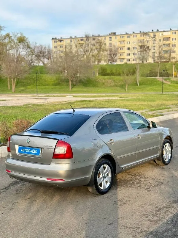 🇨🇿 Skoda octavia a5

💰Цена: 890 000р
🏢Город: мариуполь
📅Год выпуска: 2011
🧾Пробег: 202 668км.
⚙️Двигатель: 1.6
⛽Топливо: бензин
⚙️Кпп: механика

📞 Телефон:

+7-949-551-91-52
+7-949-727-41-51
+7-989-263-55-56

💾 Описание:

Продам легенду донбасских дорог -. .. Kground-image:url('//telegram. Org/img/emoji/40/e29c85.png')">✅ оцинкованный кузов лифтбек
✅ Ни намёка на коррозию
✅ Отличное состояние
Как внешне, так и технически

✅ Отличная комплектация:
Двух зонный климат-контроль, кожаный руль, линзы, подогрев передних сидений, электро-зеркала с подогревом, все электро стёкла, abs, airbag, гидроусилитель руля, бортовой компьютер, регулировка сидений водителя и пассажира по высоте, литые диски.

Улица шевченко 2️⃣6️⃣9️⃣

➕Автомобиль с пройденным техническим осмотром и готов к переоформлению.

🏦 Возможна продажа в кредит по двум документам. - фотография - 6