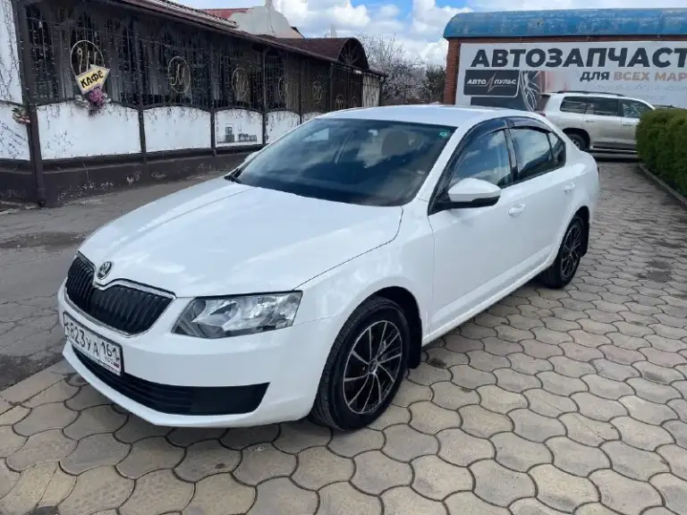 Skoda octavia - 2016года выпуска - 1.6 механика!
Читать внимательно!!!
Автомобиль весь в заводском окрасе, весь метал в родне, пробег родной не скручен, автомобиль действительно капсула времени, автотека зеленка, прилагаю скриншот, хорошая комплектация есть все для комфортной езды, эксплуатация автомобиля отличная, обслуживание все время в ростове на официальном дилере skoda или bmw армада, не путайте эту skoda с пригнанным хламом которая была в такси, это совсем другая машина, для более цена
1.🍋350 Или обмен подробной информации звоните по номеру телефона : +79495180296
📲 Tg:. ...
📞 Звоните: +7(949)5180296 - фотография - 2
