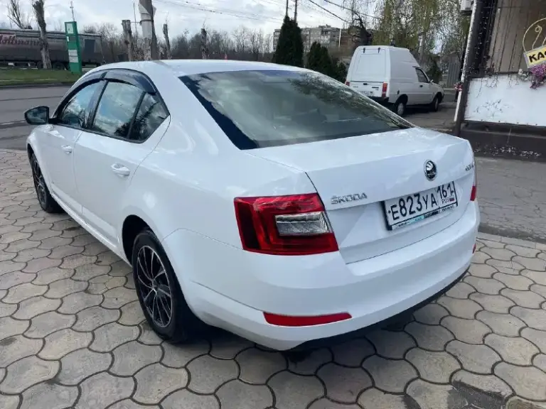 Skoda octavia - 2016года выпуска - 1.6 механика!
Читать внимательно!!!
Автомобиль весь в заводском окрасе, весь метал в родне, пробег родной не скручен, автомобиль действительно капсула времени, автотека зеленка, прилагаю скриншот, хорошая комплектация есть все для комфортной езды, эксплуатация автомобиля отличная, обслуживание все время в ростове на официальном дилере skoda или bmw армада, не путайте эту skoda с пригнанным хламом которая была в такси, это совсем другая машина, для более цена
1.🍋350 Или обмен подробной информации звоните по номеру телефона : +79495180296
📲 Tg:. ...
📞 Звоните: +7(949)5180296 - фотография - 3