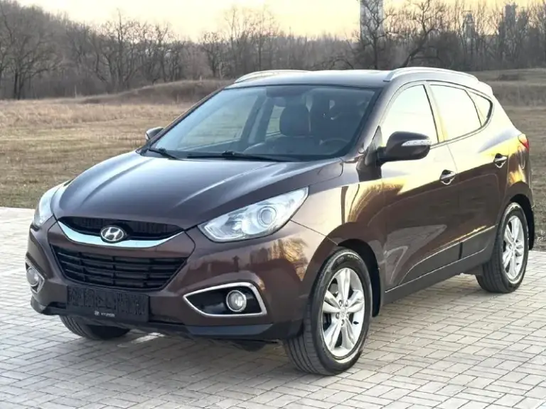 🔥 Hyundai ix35🔥
В шикарном состоянии!
✅В эксплуатации с 2011г
✅ 2.0
✅Бензиновый (атмосферный)
✅Коробка автомат 6 ступка
✅Пробег 177 тыс. Км.
✅Без дтп!
✅Весь в родной краске(кроме задней правой арки)
✅Автотека зелёная
✅Двигатель работает превосходно без. .. )">✅разъем 12v
✅Камера заднего вида
✅Камера переднего вида
✅Литые диски r17
✅Тех осмотр пройдет, готов к регистрации в мрэо

🔥В подарок новому владельцу 🔥
✅ Полный бак топлива 🔥
✅ Диагностическая карта (тех осмотр)🔥
✅
📞 Звоните: +7(949)5080060 - фотография - 1