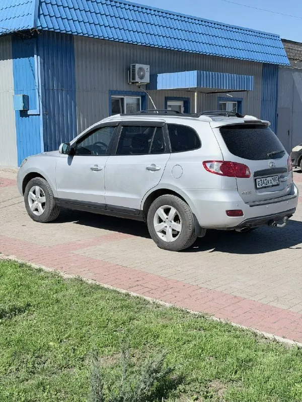 Продам hyundai santa fe 2008 г. В. 2.2 crdi, 4 wd. Состояние автомобиля - отличное. Стоит контрактный двигатель с пробегом 100 000 км. При ресурсе таких моторов до 400 000 км. В машину было вложено много средств и сил: полностью заменена вся задняя подвеска вместе с сайлентблоками заднего редуктора. Новый ремень грм с заменой роликов и помпы. 8 000 км. Назад произведен ремонт турбины (авто сервис на светлого пути). Состояние авто – сел и поехал. 2 комплекта резины. Комплектация предмаксимальная: нет только люка. Климат заправлен и отлично холодит, а радиатор печки был заменен перед зимой. Пробег 306 000 км. Цена – 1 100 000 руб. Т. +7 949 355 69 59
📞 Звоните: +7(949)3556959 - фотография - 3