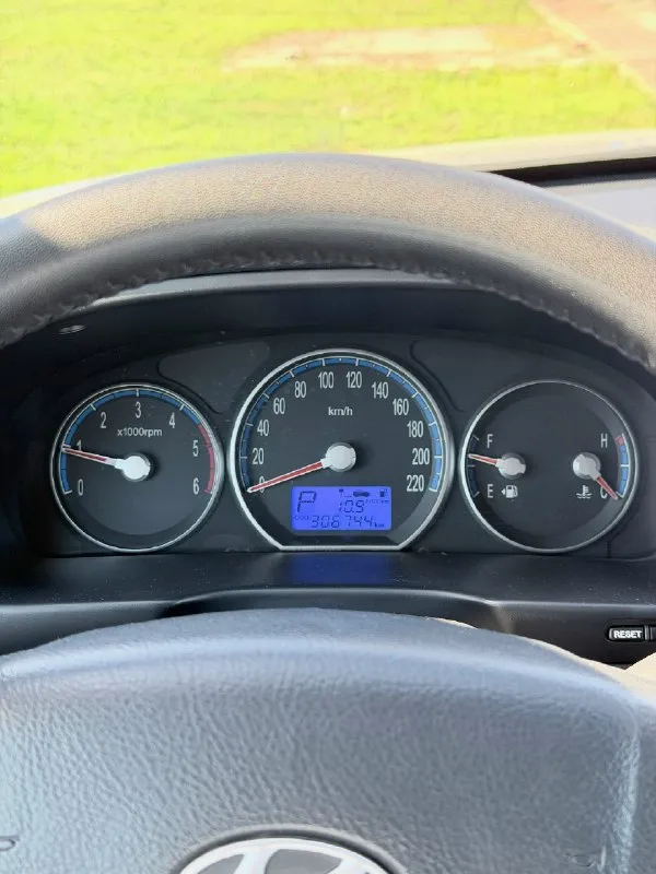 Продам hyundai santa fe 2008 г. В. 2.2 crdi, 4 wd. Состояние автомобиля - отличное. Стоит контрактный двигатель с пробегом 100 000 км. При ресурсе таких моторов до 400 000 км. В машину было вложено много средств и сил: полностью заменена вся задняя подвеска вместе с сайлентблоками заднего редуктора. Новый ремень грм с заменой роликов и помпы. 8 000 км. Назад произведен ремонт турбины (авто сервис на светлого пути). Состояние авто – сел и поехал. 2 комплекта резины. Комплектация предмаксимальная: нет только люка. Климат заправлен и отлично холодит, а радиатор печки был заменен перед зимой. Пробег 306 000 км. Цена – 1 100 000 руб. Т. +7 949 355 69 59
📞 Звоните: +7(949)3556959 - фотография - 7