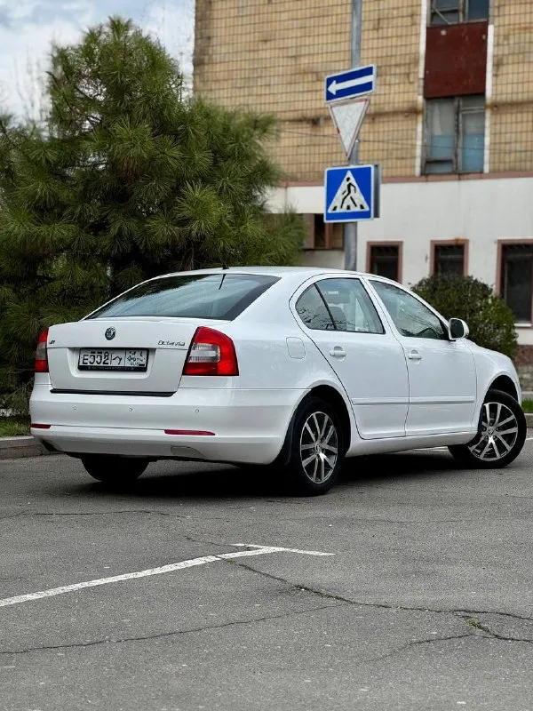 Skoda octavia a5 1.6 bse мкпп 2012 г. В. 170т. Км пробег
Автомобиль в идеальном состоянии, весь в родном окрасе с оригинальным пробегом подтвержденный автотекой!!!
Все стёкла заводские !!!
Салон как в новом авто!
Одна владелеца 14 лет!!!
Очень хорошая комплектация
-Полный электропакет
-Подогрев сидений/зеркал/стекол/форсунок омывателя
-Датчик света
-Датчик дождя
-Зеркало с авто затемнением
-8 Динамиков аудиосистема bt/aux/ mp3
-Кондиционер
-Новые диски r 16 с хорошей летней резиной nokian
По авто сделано полное то
Все жидкости, фильтра, колодки в круг, основной и радиатор кондиционера поменян!!
Два ключа !
Все заказ-наряды по авто с первого дня владения имеются!
Цена 895 тыс. ₽
+79493897964 (Звонки/тг/макс)
Владислав
📲 Tg: @vladislavvlkav
📞 Звоните: +7(949)3897964 - фотография - 3
