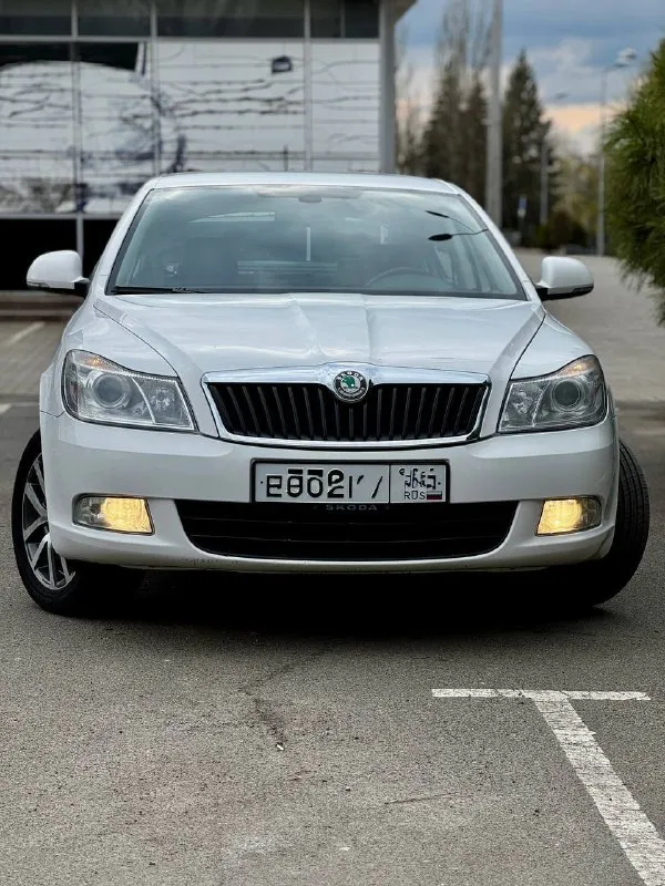 Skoda octavia a5 1.6 bse мкпп 2012 г. В. 170т. Км пробег
Автомобиль в идеальном состоянии, весь в родном окрасе с оригинальным пробегом подтвержденный автотекой!!!
Все стёкла заводские !!!
Салон как в новом авто!
Одна владелеца 14 лет!!!
Очень хорошая комплектация
-Полный электропакет
-Подогрев сидений/зеркал/стекол/форсунок омывателя
-Датчик света
-Датчик дождя
-Зеркало с авто затемнением
-8 Динамиков аудиосистема bt/aux/ mp3
-Кондиционер
-Новые диски r 16 с хорошей летней резиной nokian
По авто сделано полное то
Все жидкости, фильтра, колодки в круг, основной и радиатор кондиционера поменян!!
Два ключа !
Все заказ-наряды по авто с первого дня владения имеются!
Цена 895 тыс. ₽
+79493897964 (Звонки/тг/макс)
Владислав
📲 Tg: @vladislavvlkav
📞 Звоните: +7(949)3897964 - фотография - 6