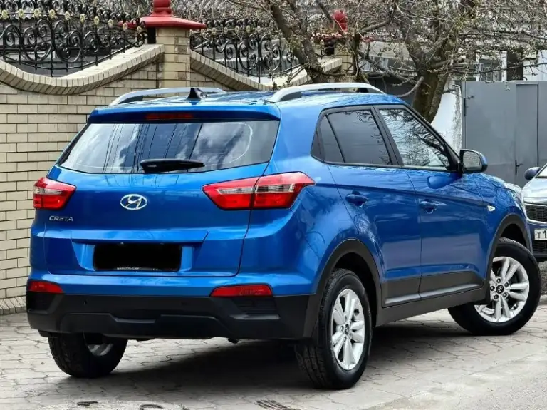 Hyundai creta
Год выпуска - 2016
Кпп - автоматическая
Цена - 1.550.000₽
Тел. +79493902663
Либо - +7 (949) 679-98-14
Продам автомобиль в идеальном состоянии, 1 хозяин из автосалона. Не битая и не крашеная ( любые проверки ) простой и экономичный бензиновый двигатель 1.6 в паре с шести ступенчатой автоматической коробкой передач, работают безупречно. По ходовой части на 5+ не требует ни каких вложений. Хорошая комплектация: климат-контроль; парктроник; 4эл. Стеклоподъемника; подогревы всех сидений; помощь при подъеме и спуске; эл. Зеркала; установлена android мультимедиа со всеми современными плюшками и не плохой акустикой; мультируль; антизанос; антибукс; круиз-контроль; камера заднего вида; штатные диски; релинги; biled оптика ( светит шикарно ) чистый и ухоженный не прокуренный салон. Сигнализация с автозапуском. Запаска не разу не ставилась. Родной пробег 175.000км но состояние авто не побоюсь этого слова - как новое. 2 комплекта резины ( зима, лето с отличным протектором ) - фотография - 2