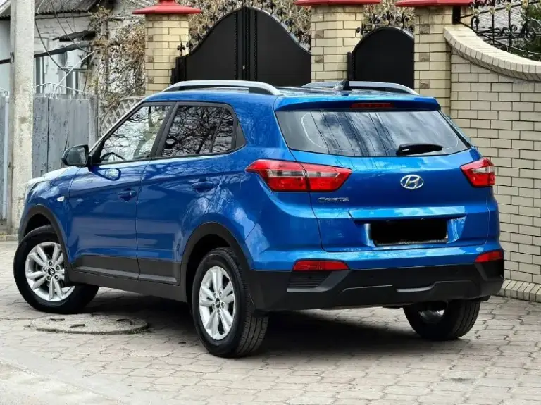 Hyundai creta
Год выпуска - 2016
Кпп - автоматическая
Цена - 1.550.000₽
Тел. +79493902663
Либо - +7 (949) 679-98-14
Продам автомобиль в идеальном состоянии, 1 хозяин из автосалона. Не битая и не крашеная ( любые проверки ) простой и экономичный бензиновый двигатель 1.6 в паре с шести ступенчатой автоматической коробкой передач, работают безупречно. По ходовой части на 5+ не требует ни каких вложений. Хорошая комплектация: климат-контроль; парктроник; 4эл. Стеклоподъемника; подогревы всех сидений; помощь при подъеме и спуске; эл. Зеркала; установлена android мультимедиа со всеми современными плюшками и не плохой акустикой; мультируль; антизанос; антибукс; круиз-контроль; камера заднего вида; штатные диски; релинги; biled оптика ( светит шикарно ) чистый и ухоженный не прокуренный салон. Сигнализация с автозапуском. Запаска не разу не ставилась. Родной пробег 175.000км но состояние авто не побоюсь этого слова - как новое. 2 комплекта резины ( зима, лето с отличным протектором ) - фотография - 3