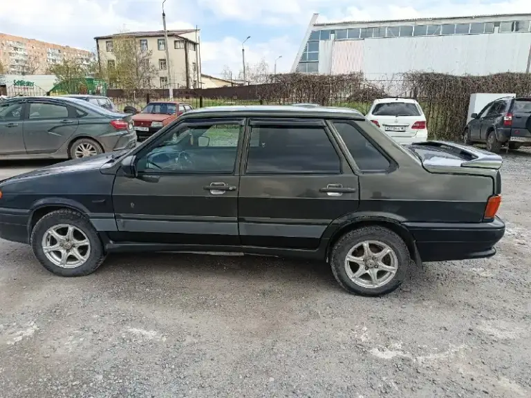 Продам ваз 2115,2006г. Авто на полном ходу, езжу каждый день, стоит хорошая музыка, красивые диски, в машине много чего поменял, все поварено, рыжики присутствуют сами понимаете возраст. Документы все в порядке любое переоформление. Цена 180 тыс. (торг) +79494283458
📞 Звоните: +7(949)4283458 - фотография - 3