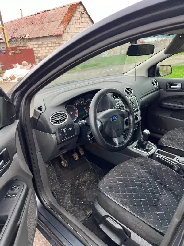 Продам ford focus 2
2006 Года
Пробег: 170т
Двигатель 1.8 бензин едет бодро, масло не ест, работает тихо и ровно! По ходовой вложений не требует все делалось вовремя, ничего не стучит и не гремит, снизу машины все сухое никаких подтеков масла и тд!
По кузову вся в родной краске без дтп, все силовые части родные!
Лобовое без трещин! Днище и пороги в очень хорошем состоянии, без гнили и коррозии! В автомобиле работает каждая кнопка, салон чистый не затертый, комплектация комфорт: подогрев сидений, зеркал, лобового, бортовик, противотуманки, эл. Зеркала, литые диски, на свежей летней резине мишлен, за все время было 3 владельца
По автомобилю делать ничего ненужно сел и поехал масло в двигателе заменено 1500км назад
Документы чистые без штрафов и запретов
Торг есть
Цена: 550000
Автомобиль в мариуполе
+79496463727 - фотография - 8