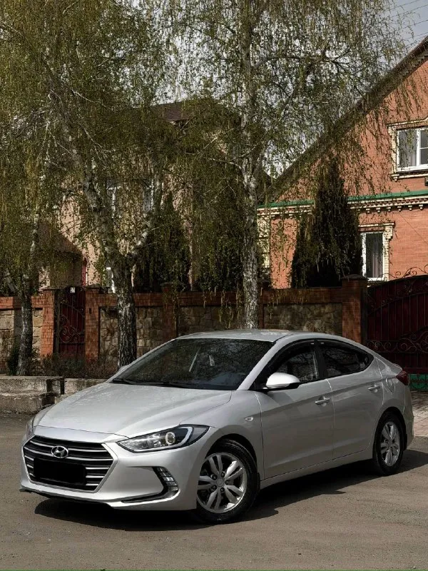 🔥 Hyundai elantra 2018 — современный, экономичный и комфортный седан!
Двигатель 1.6, бензин — работает ровно и стабильно: не дымит, масло не расходует, уверенно тянет и при этом радует экономичностью.
— Чистокровный автомат, переключает плавно и мягко.
Ходовка без шумов
💎 Салон ухоженный и аккуратный
🚘 Автомобиль полностью обслужен и готов к эксплуатации
📍 Осмотр: донецк
🔄 Возможен обмен
💳 Возможна продажа в кредит
💰 Цена: 1 120 000 ₽ (торг быстрым)
☎️ +7 949 742 53-98
☎️ +7 949 453-80-40
📞 Звоните: +7(949)7425398 - фотография - 4