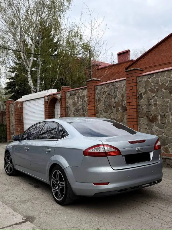🔥 В продаже ford mondeo 2009 года
Двигатель 2.3 бензин — работает ровно и стабильно: не дымит, масло не расходует, уверенно тянет.
(Классический гидротрансформатор) — переключает плавно и мягко, без пинков и задержек.
Ходовка — без стуков
💎 Салон ухоженный:
Приятный и аккуратный, всё в хорошем состоянии.
🚘 Автомобиль полностью готов к эксплуатации.
📍 Осмотр: донецк
🔄 Возможен обмен
💳 Возможна продажа в кредит
💰 Цена: 680 000 ₽ (торг быстрым)
☎️ +7 949 742 53-98
☎️ +7 949 453-80-40
📞 Звоните: +7(949)7425398 - фотография - 5