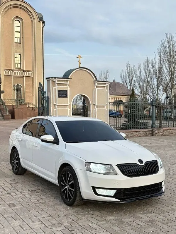 Skoda octavia a7 🔥
Год выпуска 2013🔥
Пробег 215,300🔥
Двигатель 1.4 турбо 140 лс🔥
Коробка механика 6ступка🔥
Технически идеальный автомобиль без вложений 🔥
Двигатель коробка ходовая на отлично турбина дует хорошо🔥
Хорошая комплектация!
Кондиционер, 4эсп, подогревы зеркал заднего стекла , abs, датчик дождя, датчик света, подогрев сидений, штатная мультимедиа 🔥
Диски r17 новая резина гудиер🔥
Салон ухоженый в отличном состоянии🔥
Документы кристально чистые птс стс дкп все на руках готов присутствовать в мрэо при оформление 🔥
Связь +7 (949) 023 8005
+7 949 561 5259
Цена 865.000 тысяч рублей🔥осмотр макеевка - фотография - 2