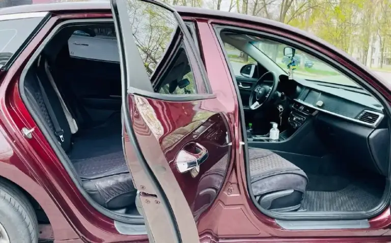 * Kia optima restaling *
2019 Год бензин 2.4 автомат
Автомобиль в хорошем состоянии !
С пред максимальной комплектацией
Есть все для комфортного вождения !
Парктроник передние задние,
Подогрев сидений передних и задних,
Камера заднего вида,
Монитор с многими функциями,
Климат - контроль,
Круиз- контроль,
Мульти руль,
Авто свет лед,
Датчик дождя,
Датчик света,
Дистроник удерживание полосы
Слепые зоны и многое другое
С документами полный порядок!
Переоформление в мрэо 🇷🇺
Диагностическая карта есть
Тех осмотр не нужен !!!!!
Цена 1.735:000 ₽ тыс рублей
Цена снижена на два дня срочно
Все вопросы по телефону +7949 396 98 55
Телеграмма макс также есть на этом номере!!!
📞 Звоните: +7(949)3969855 - фотография - 10