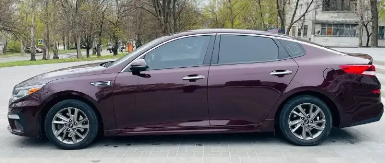 * Kia optima restaling *
2019 Год бензин 2.4 автомат
Автомобиль в хорошем состоянии !
С пред максимальной комплектацией
Есть все для комфортного вождения !
Парктроник передние задние,
Подогрев сидений передних и задних,
Камера заднего вида,
Монитор с многими функциями,
Климат - контроль,
Круиз- контроль,
Мульти руль,
Авто свет лед,
Датчик дождя,
Датчик света,
Дистроник удерживание полосы
Слепые зоны и многое другое
С документами полный порядок!
Переоформление в мрэо 🇷🇺
Диагностическая карта есть
Тех осмотр не нужен !!!!!
Цена 1.735:000 ₽ тыс рублей
Цена снижена на два дня срочно
Все вопросы по телефону +7949 396 98 55
Телеграмма макс также есть на этом номере!!!
📞 Звоните: +7(949)3969855 - фотография - 4